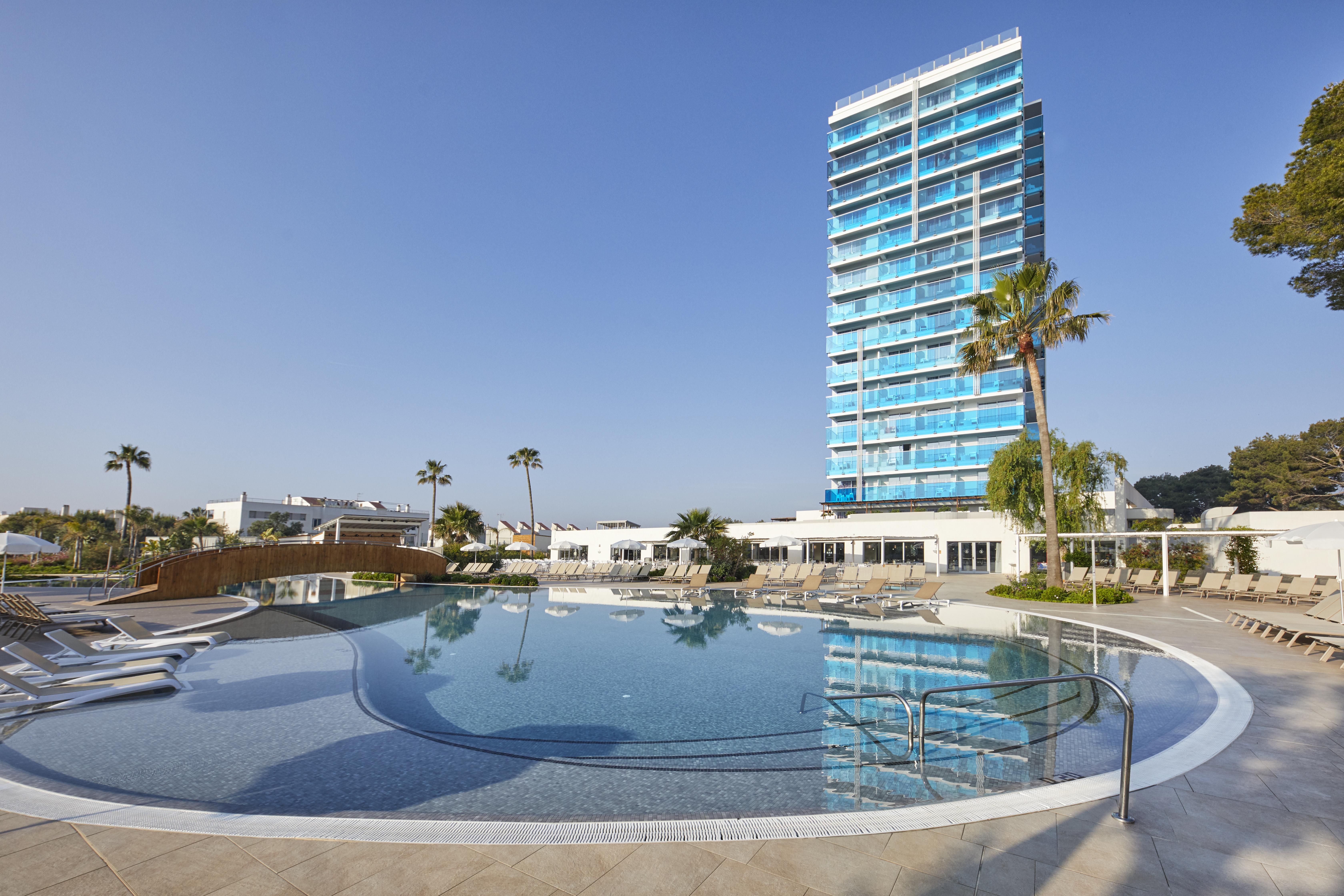 Bg Tonga Tower Hotel Кан Пикафорт Екстериор снимка